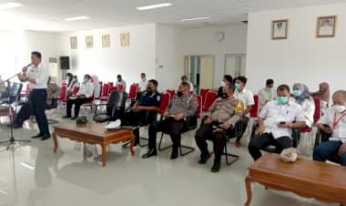 Rakor Bersama Gugus Tugas Covid-19, Sekda Buton: Penerapan Prokes Harus Terus Disosialisasikan