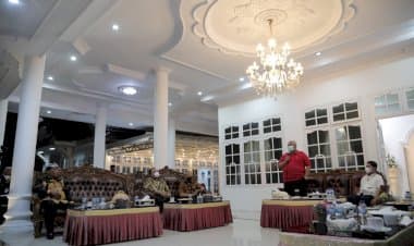 Gubernur Ali Mazi Sebut Kedatangan Kemenko Marves Merupakan Suatu Kemajuan Perkembangan Asbuton