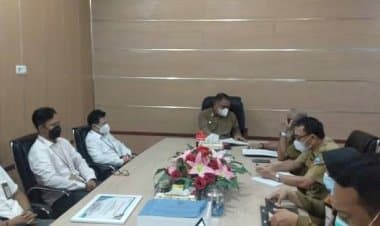 Bupati Buton Selatan Diganjar Penghargaan dari PLN