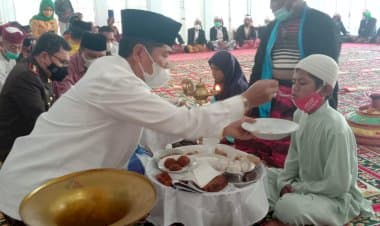 Peringati 10 Muharram, Pemkab Buton  Gelar Acara Pakande Ana-Ana Maelu