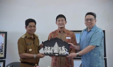 Investor Asal Jepang Tinjau Potensi Industri dan SDA Buton