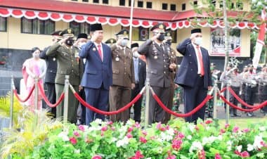 Bupati Buton Hadiri Upacara dan Syukuran HUT Bhayangkara ke-76