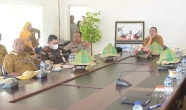 Pj Bupati Buton Ikuti Rakornas Pengendalian Inflasi Tahun 2022 Secara Virtual