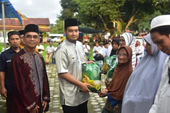 Gelar Pasar Murah Bersubsidi di Kapontori, Bupati Alvin Pastikan Pendistribusian Merata dan Adil