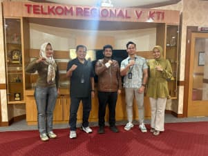 Bupati Buton Tindak Lanjuti Penuntasan 23 Titik Blank Spot dengan PT Telkom Regional 5