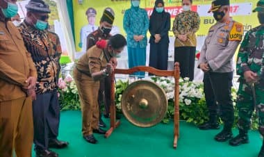 Vaksinasi Pakem Sakti Massal Dimulai, Ini Pesan Bupati dan Kajari Buton