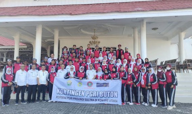 Pj Bupati Buton Lepas Kontingen Porseni PGRI Bertanding Tingkat Provinsi Sultra