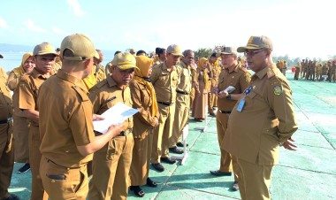 Sekda Buton Kembali Ingatkan Kedisiplinan dan Kinerja ASN untuk Pelayanan Maksimal