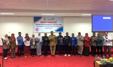 Asisten Setda Buton Buka Rapat Fasilitasi Tim Percepatan Penurunan Stunting