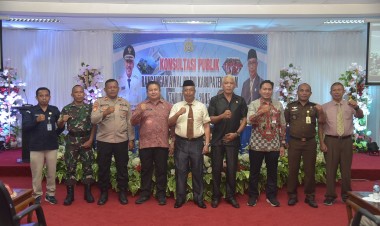 Sekda Buton Pimpin Rapat Konsultasi Publik RPJPD Tahun 2025-2045