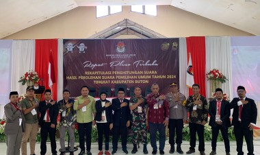 Asisten 1 Hadiri Rapat Pleno Terbuka Rekapitulasi Hasil Perolehan Suara Pemilu 2024 di Kabupaten Buton