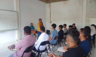 Jelang PKKMB, 110 Calon Maba Kelas Pengembangan Unidayan Pasarwajo Tatap Muka Bersama Pengelola Kampus