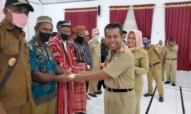 17 Baruga di Busel Dapat Bantuan Rp 33,5 Juta untuk Anggaran Pesta Adat
