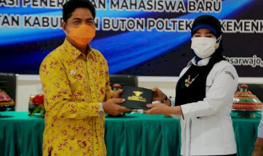 Pemkab Buton Resmi Serahkan Pengelolaan Akper Buton ke Poltekkes Kemenkes Kendari