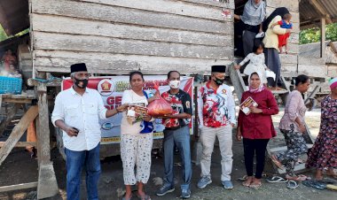 Konsolidasi Kader Ditingkat PAC dan Anak Ranting, DPC Partai Gerindra Buton Bagikan Sembako di Kecamatan Wolowa
