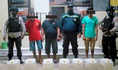 Polsek Ambuau Indah Sita Puluhan Liter Arak dalam Sebuah Mobil