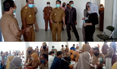 Dorong Percepatan Vaksinasi Covid-19, Bupati Buton: Target Kita 500 Orang per Hari