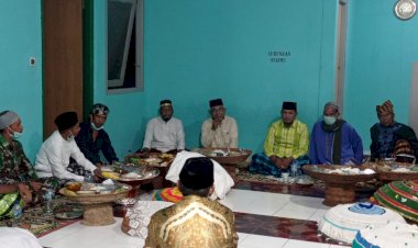 Ikut Zikir Bersama di Mantowu, Camat Pasarwajo Harap Masyarakat Terhindar dari Covid-19