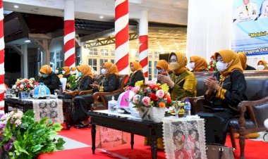 Bupati La Bakry dan Delya Montolalu Ikuti Penutupan Jambore PKK Secara Virtual