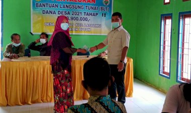 Pemdes Bonelalo Telah Salurkan BLT DD Periode September