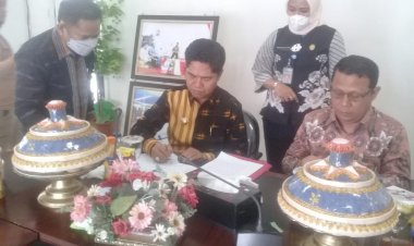 Pemda Buton dan Bank Sultra Tandatangani MoU Addendum Perpanjangan Pencairan Pinjaman