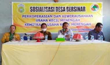 Gandeng Bank Mandiri, Dinas Koperasi dan UKM Buton Gelar Sosialisasi Desa Bersinar Bersama Warga Bajo Bahari