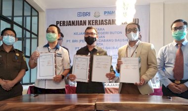 Kejari Buton Bersama Bank BRI dan PT PNM Teken MoU Terkait Bantuan dan Pertimbangan Hukum