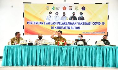 Bupati La Bakry Tegaskan Tiada Hari Tanpa Vaksin