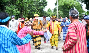 Hadiri Pesta Adat Akhir Tahun di Desa Suandala, Bupati Buton Minta Warga Ikut Program Vaksinasi