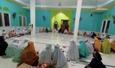 Rayakan Malam Pergantian Tahun, Majelis Taklim Desa Kondowa Gelar Yasinan