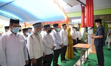Bupati La Bakry Kukuhkan Pengurus BP-4 Buton