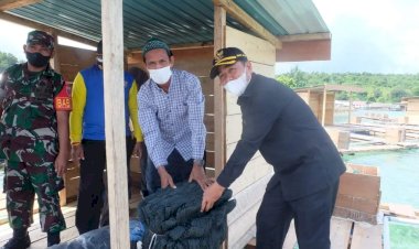 Serahkan Bantuan Keramba Jaring Apung ke Nelayan, Bupati Buton: Semoga Bisa untuk Bisnis