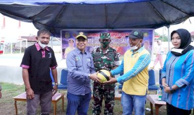Bupati Buton Buka Turnamen Futsal di Boneatiro Barat