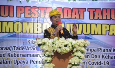 Hadiri Pesta Adat Holimombo-Liwumpatu, Bupati Buton Singgung Kelangkaan Minyak Goreng