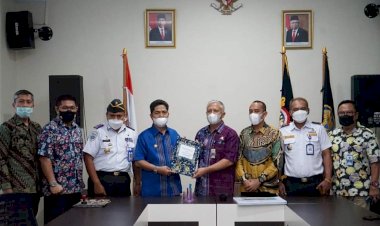 Bupati Buton Teken SK RIP Pelabuhan Lawele dan Lasalimu