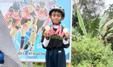 Atlet Cilik Asal Kecamatan Wabula Firdaus Novalino Ahmad Berhasil Raih Juara 3 Kejuaraan Sepatu Roda Cilik Porkab