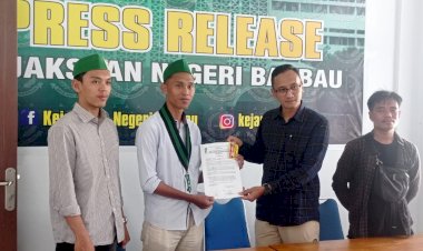 Dugaan Kasus Suap Pilkada Buton Tahun 2011 Kembali Digali, HMI Demo Kejaksaan Negeri Baubau