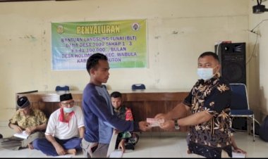 BLT-DD Triwulan Tiga Desa Holimombo Tersalurkan