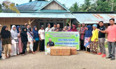 Salurkan Bantuan Ketahanan Pangan, Kades Mantowu Harap dapat Meningkatkan Perekonomian Warga