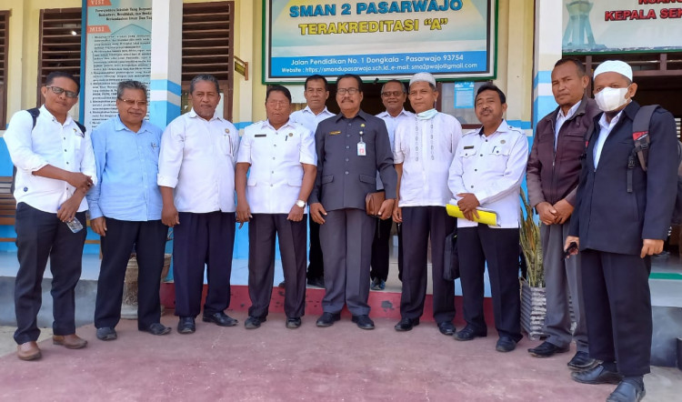Komitmen Meningkatkan Mutu Pendidikan, Pengawas Dikmen Kabupaten Buton Lakukan Supervisi Terpadu