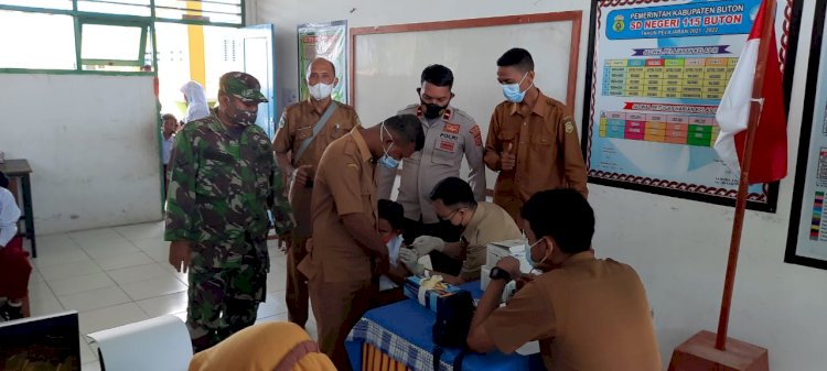 Vaksin Dosis Pertama SDN 115 Buton Tersisa 1 Orang, Dosis Kedua 7 Orang