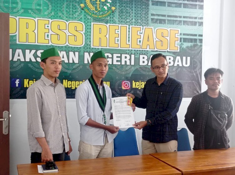 Dugaan Kasus Suap Pilkada Buton Tahun 2011 Kembali Digali, HMI Demo Kejaksaan Negeri Baubau