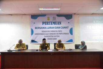 Wakil Bupati Buton Rapat Bersama Lurah dan Camat Bahas PBPU