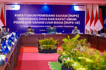 Bupati Buton Hadiri Rapat Umum Pemegang Saham Luar Biasa Bank Sultra