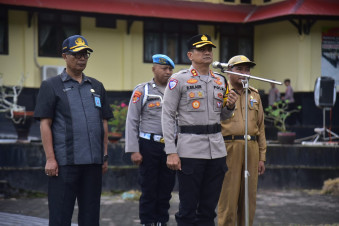 Sekda Buton Hadiri Apel Gelar Pasukan Operasi Ketupat Anoa 2025