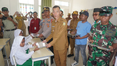 Pemkab Buton Resmi Luncurkan Dapur Makanan Bergizi Gratis (MBG) Awainulu